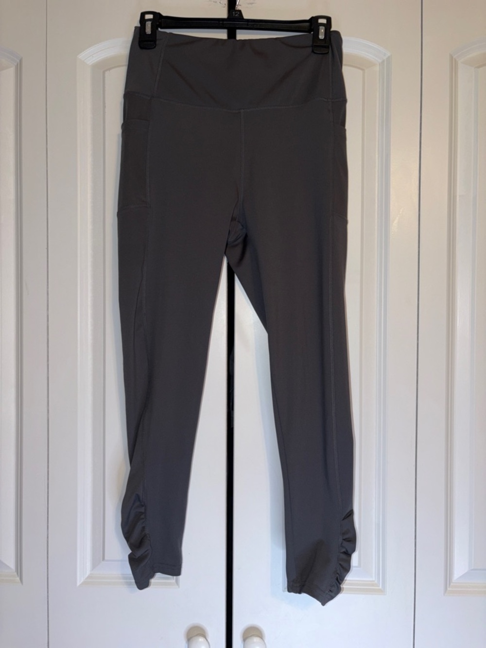 Kay Unger Gray Activewear Leggings with Ruched Ankles